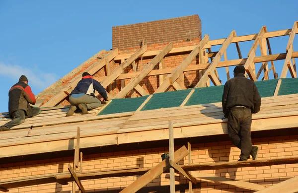 Top Roofing Contractors Near You for Reliable Roofing Services
