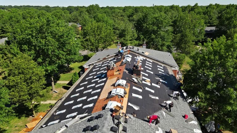 Top Benefits of Working with an Experienced Roofing Contractor