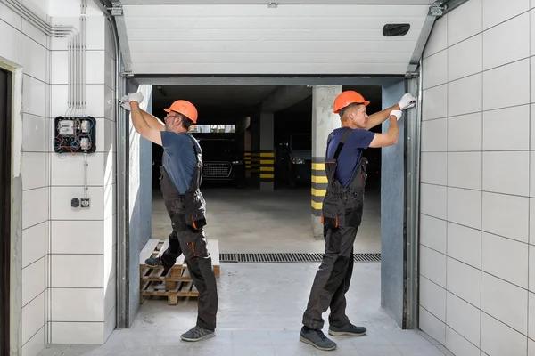 How to Save Money on Garage Door Installation Projects