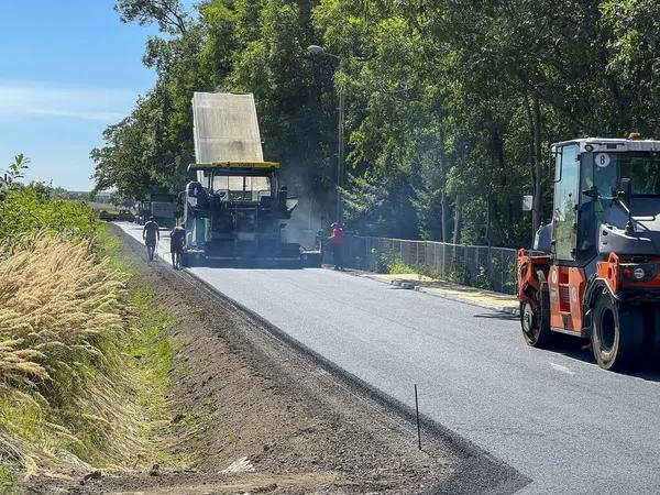 Simple Solutions for Damaged Asphalt Surfaces